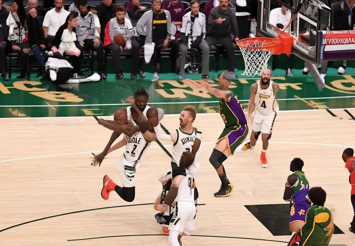 2NBA雄鹿VS湖人：阿德托昆博领军雄鹿连胜，湖人需战术革新(图4)